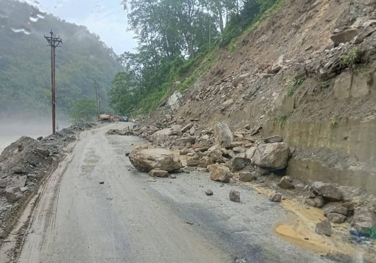 Safety concerns towards Sikkim,NH-10 Reopens, But Builders fall.
